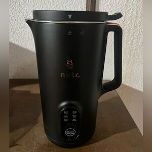NWOT NUTR Automatic Nut Milk Maker Machine